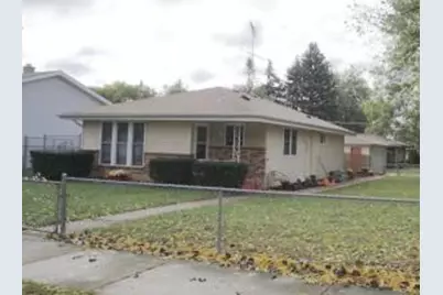 4821  79th St, Kenosha, WI 53142 - Photo 1