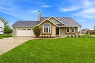 642 Small Farm Rd, Mukwonago, WI 53149 - Photo 1