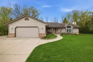 N68W14817 Prudence Dr, Menomonee Falls, WI 53051 - Photo 1