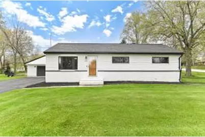 3351 E Carol Ct, Oak Creek, WI 53154 - Photo 1