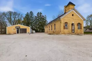 2204 N Rapids Rd, Manitowoc, WI 54220 - Photo 1