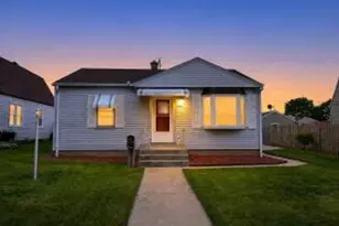 3660 S 20th Pl, Milwaukee, WI 53221 - Photo 1