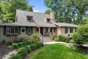 1010 Jenkins Dr, Fontana, WI 53125 - Photo 1