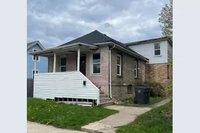 2143  Howe St, Racine, WI 53403 - Photo 1