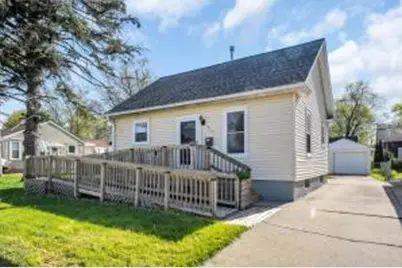 417  Island Ave, Racine, WI 53405 - Photo 1
