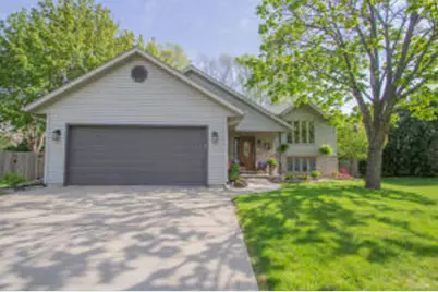 509  Mary Knoll Ln, Watertown, WI 53098 - Photo 1