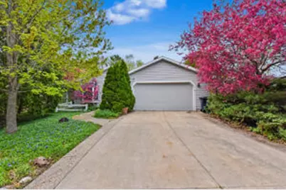 1168 W Bluestem Ct, Elkhorn, WI 53121 - Photo 1