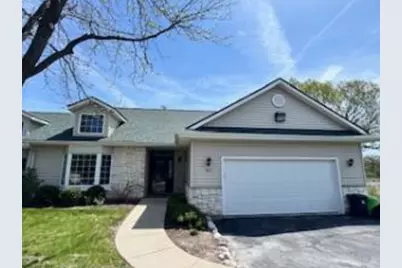 267  Cardinal Ln, Hartland, WI 53029 - Photo 1