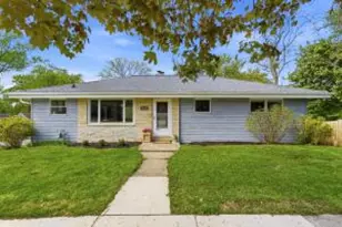 1004 E Newhall Ave, Waukesha, WI 53186 - Photo 1