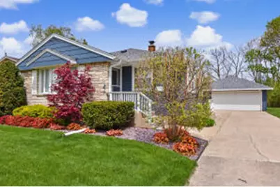 810  Carrington Ave, South Milwaukee, WI 53172 - Photo 1