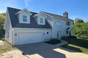 511 Cheyenne Ave, Grafton, WI 53024 - Photo 1