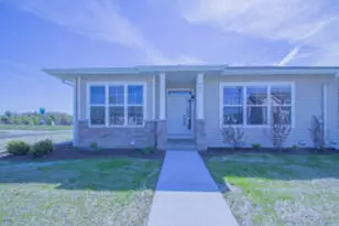 613 Hunter Oaks Blvd, Watertown, WI 53094 - Photo 1