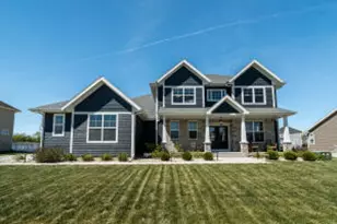 7852 W Preserve Parkway, Mequon, WI 53097 - Photo 1