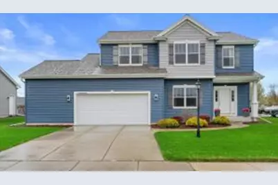 W204N16353  Jackson Dr, Jackson, WI 53037 - Photo 1