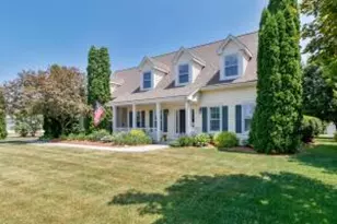 1608 Swallow Dr, Cedarburg, WI 53024 - Photo 1