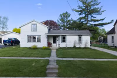 209 S Warren St, Watertown, WI 53094 - Photo 1