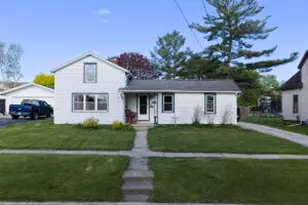 209 S Warren St, Watertown, WI 53094 - Photo 1