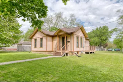 826 W Walworth Ave, Whitewater, WI 53190 - Photo 1