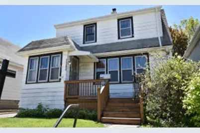 3737 W Miller Ln, Milwaukee, WI 53208 - Photo 1