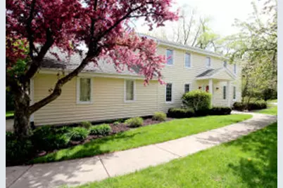9432 W Stanford Ct, Mequon, WI 53097 - Photo 1