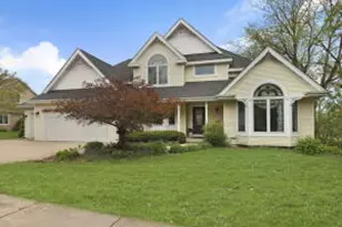 708 Briody St, Burlington, WI 53105 - Photo 1