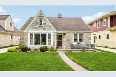 4949 N Idlewild Ave, Whitefish Bay, WI 53217 - Photo 1
