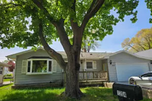 1204 27th St, La Crosse, WI 54601 - Photo 1