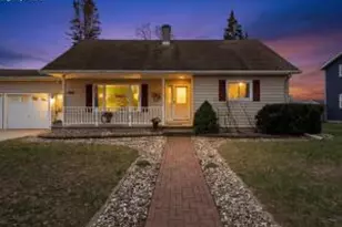 2511 36th Pl, Two Rivers, WI 54241 - Photo 1