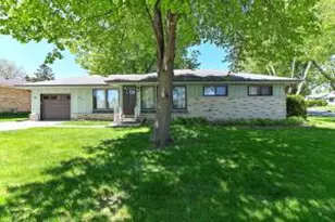 541 N 109th St, Wauwatosa, WI 53226 - Photo 1