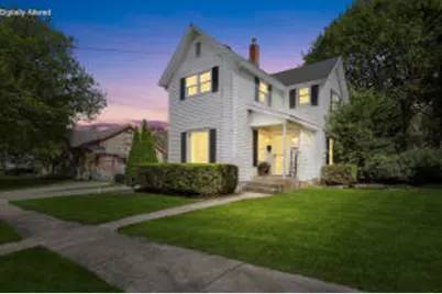 19  Elm St, Fort Atkinson, WI 53538 - Photo 1