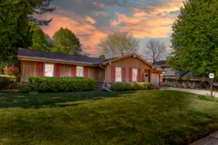 2204 Hunting Ridge Rd, Waukesha, WI 53188 - Photo 1
