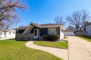 5228 S 9th St, Milwaukee, WI 53221 - Photo 1