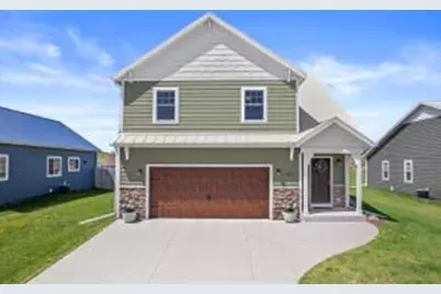247  Binsfeld St, Belgium, WI 53004 - Photo 1
