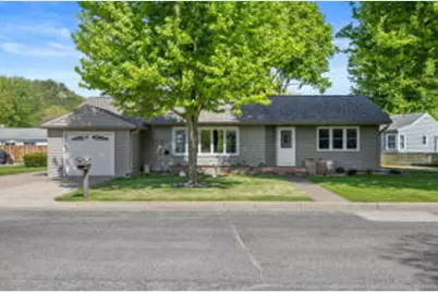 2247  Sisson Dr, La Crosse, WI 54601 - Photo 1