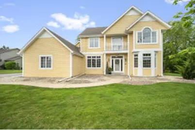 5429 W Yale Dr, Franklin, WI 53132 - Photo 1