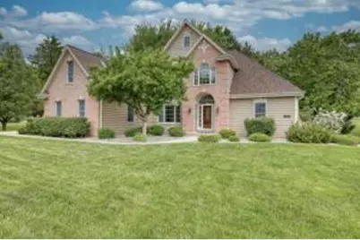 N27W26292  Crestview Dr, Pewaukee, WI 53072 - Photo 1
