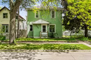 1430 Kane St, La Crosse, WI 54603 - Photo 1