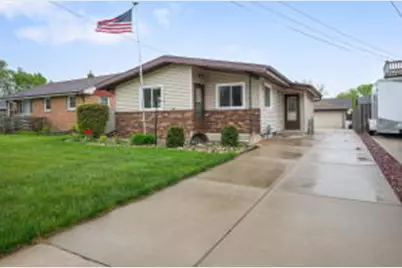3313 E Mallory Ave, Cudahy, WI 53110 - Photo 1