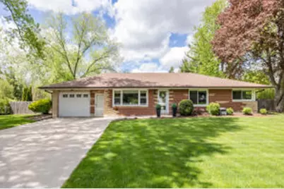 N58W21772  Maclynn Dr, Menomonee Falls, WI 53051 - Photo 1