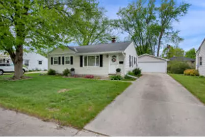 N85W17124  Lee Pl, Menomonee Falls, WI 53051 - Photo 1