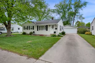 N85W17124 Lee Pl, Menomonee Falls, WI 53051 - Photo 1