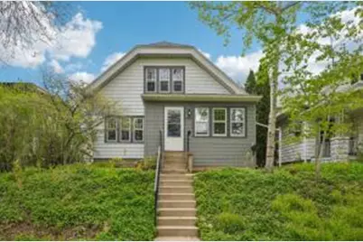 4524 N Larkin St, Shorewood, WI 53211 - Photo 1