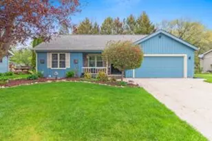 3718 Shepherd Ln, Manitowoc, WI 54220 - Photo 1