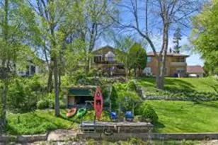 1008 W Eula Ct, Glendale, WI 53209 - Photo 1