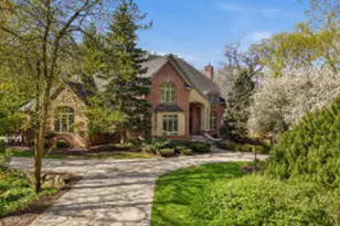 384 Ledgewood Dr, Fond du Lac, WI 54937 - Photo 1