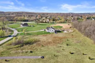 W310S3054 Katherine Ct, Genesee, WI 53189 - Photo 1