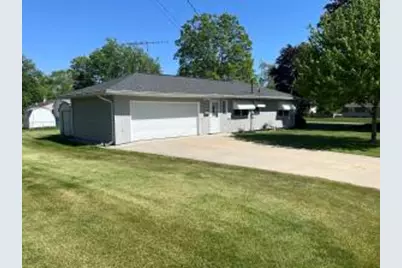 616  Rohda Dr, Racine, WI 53185 - Photo 1