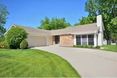 N97W16844  Chippewa Dr, Germantown, WI 53022 - Photo 1