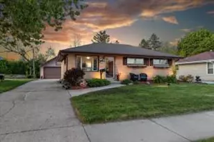 N89W15140 Jefferson Ave, Menomonee Falls, WI 53051 - Photo 1