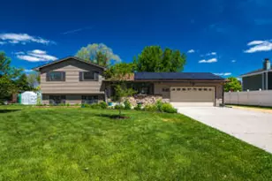 705 Spillway Dr, Campbell, WI 54603 - Photo 1